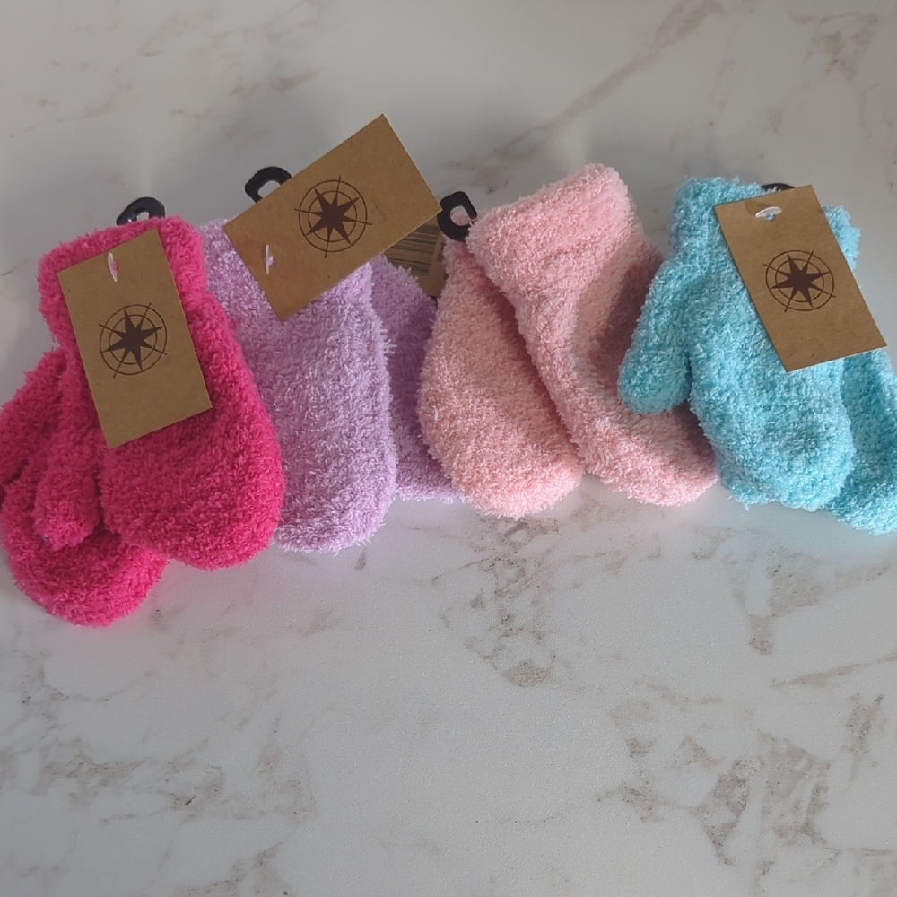 4 Pairs Kids Fuzzy Mittens